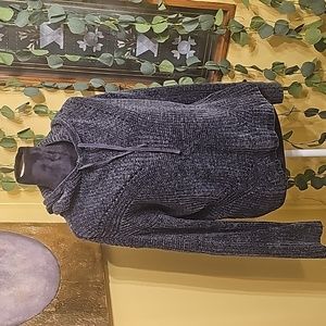 True Craft Chenelle Hoodie Size L